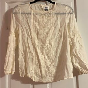 Women’s Old Navy cream long sleeve!